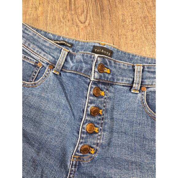 Talbots Every Day Relaxed Medium Wash Denim Jeans Size 10 Button Fly - Picture 2 of 5